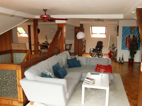 Wohnzimmer DG