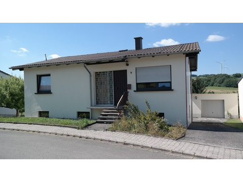 Einfamilienhaus kaufen in Sankt Wendel, mit Garage, mit Stellplatz, 833 m² Grundstück, 113 m² Wohnfläche, 6 Zimmer