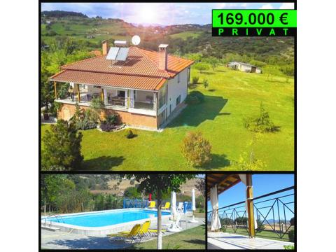 Villa kaufen, 4.500 m² Grundstück, 230 m² Wohnfläche, 7 Zimmer