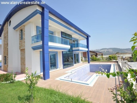 Villa kaufen in Kargıcak, 180 m² Wohnfläche, 5 Zimmer