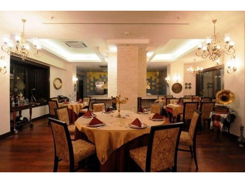 !!! Achtung Notverkauf !!! Luxus Villa mit 5 Schlafzimmern im Gold City Komplex