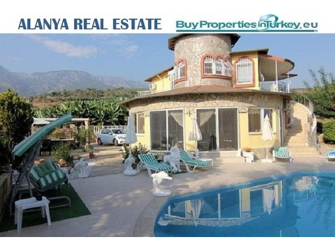 Exclusive Villa in traumhafter ruhiger Lage