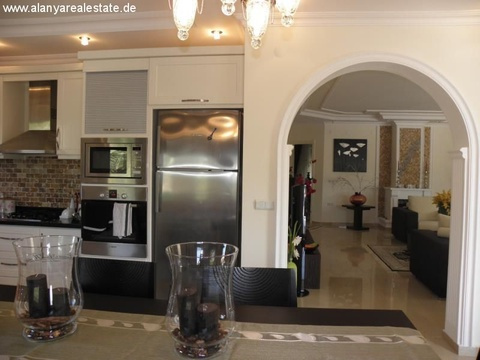 Exclusive Bungalow Villa mit privatem Pool und Sauna in sehr gepflegten Villenpark 13