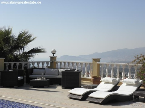 Exclusive Bungalow Villa mit privatem Pool und Sauna in sehr gepflegten Villenpark 4