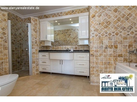 Gold Bau 4 geräumige Luxus Bungalow Villa17