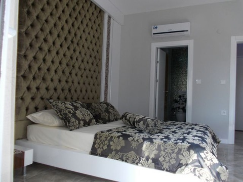 Immobilienmakler und Baufirma in der Türkei. Vorstellung der Angebote für Wohnungen, Villen und...