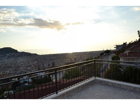 Super Luxus Duplex Wohnung mit fantastischem Blick auf Alanya
