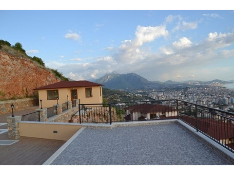 Super Luxus Duplex Wohnung mit fantastischem Blick auf Alanya