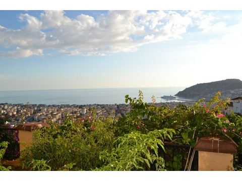 Super Luxus Duplex Wohnung mit fantastischem Blick auf Alanya
