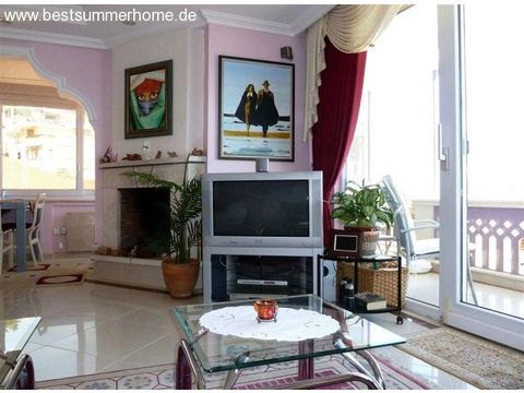 SCHNÄPPCHEN!!!! Super Meerblick! Möblierte 3-Zimmer Wohnung am historischen Burgberg.