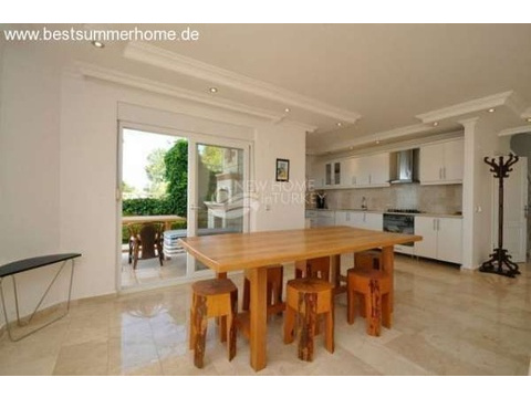 Wohnung kaufen in Alanya, 220 m² Wohnfläche, 5 Zimmer