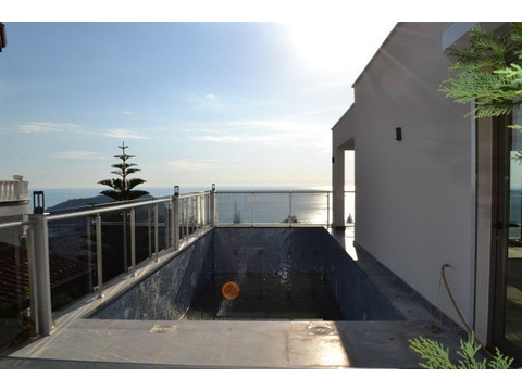 Casa Terrassa Alanya Ultra moderne Terrassenapartments im Villen-Look