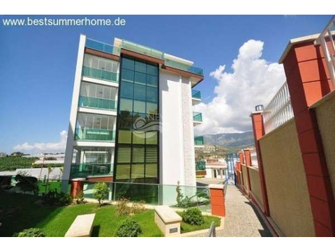 Wunderschöne Luxusapartments in Kargicak zu verkaufen mit Meerblick.
