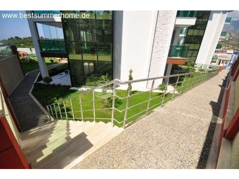 Wunderschöne Luxusapartments in Kargicak zu verkaufen mit Meerblick.