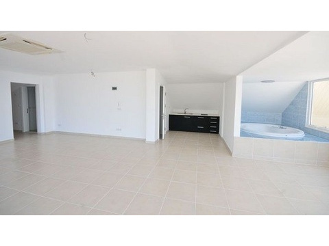 Villa kaufen in Alanya, 350 m² Grundstück, 500 m² Wohnfläche, 9 Zimmer