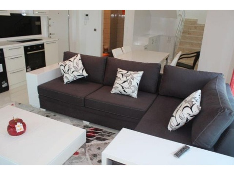 moderne Apartments in aller bester Lage mit Meerblick nur 25 m vom Strand entfernt in Alanya...