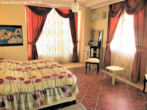 Günstiges voll möbliertes Penthaus in Alanya Tosmur2 (14)