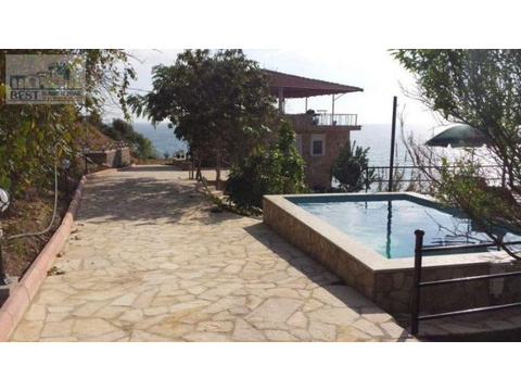 Einmaliges Objekt Villa direkt am Meer3