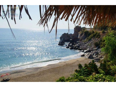 Einmaliges Objekt Villa direkt am Meer9
