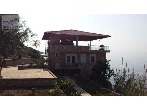 Einmaliges Objekt Villa direkt am Meer23
