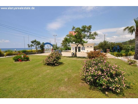 Reihenhaus am Strand in Demirtas Bild 1