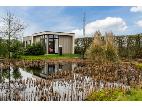 Haus kaufen in Coevorden, 265 m² Grundstück, 58 m² Wohnfläche, 3 Zimmer