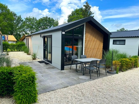 Haus kaufen in Kaatsheuvel, 140 m² Grundstück, 44 m² Wohnfläche, 3 Zimmer