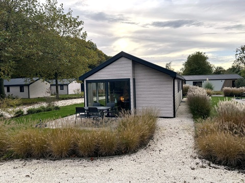 Haus kaufen in Kaatsheuvel, 296 m² Grundstück, 51 m² Wohnfläche, 3 Zimmer