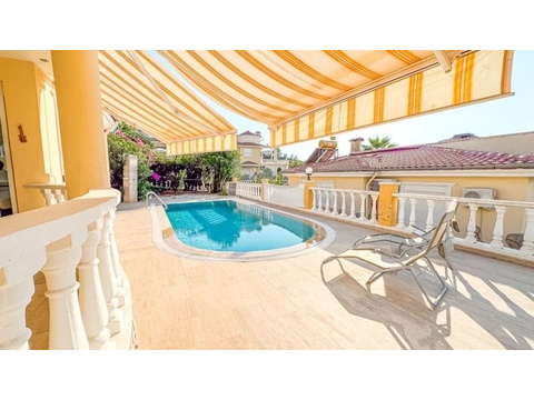 Villa kaufen in Alanya, 600 m² Grundstück, 120 m² Wohnfläche, 3 Zimmer
