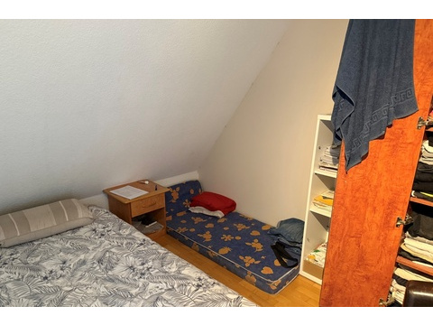 Schlafzimmer 2