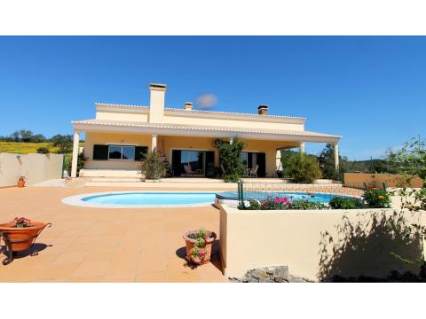 Villa kaufen in Bensafrim, 16.000 m² Grundstück, 400 m² Wohnfläche, 5 Zimmer