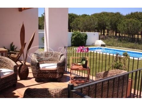 Chalet kaufen in Conil de la Frontera, 700 m² Grundstück, 130 m² Wohnfläche, 5 Zimmer