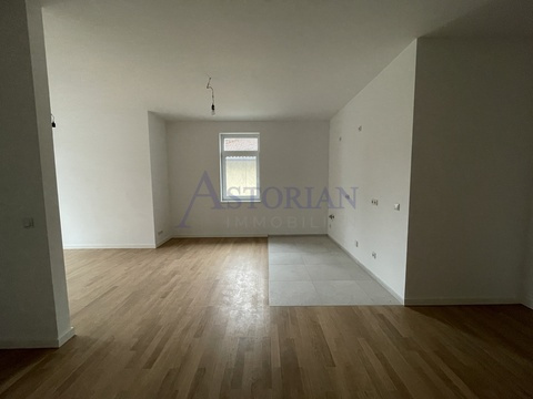 Etagenwohnung kaufen in Berlin
