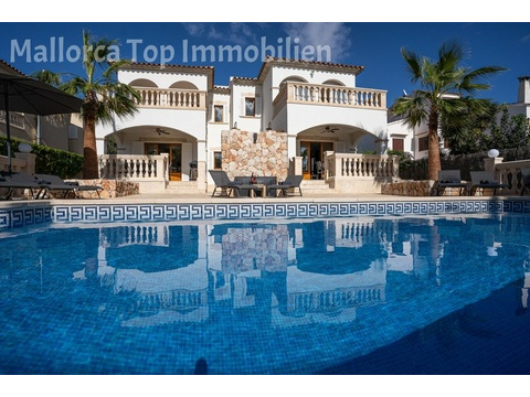 Doppelhaushälfte kaufen in Cala Pi Llucmajor, Mallorca, Islas Baleares, 661 m² Grundstück, 260 m² Wohnfläche, 9 Zimmer
