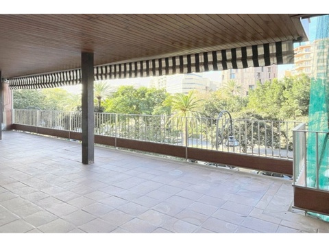 Etagenwohnung kaufen in Palma, 233 m² Wohnfläche, 4 Zimmer