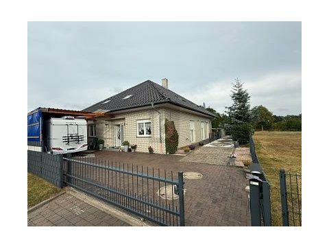 Einfamilienhaus kaufen in Bohmte, mit Stellplatz, 768 m² Grundstück, 225 m² Wohnfläche, 7 Zimmer