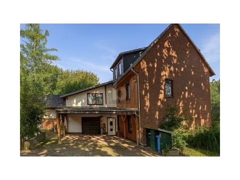 Zweifamilienhaus kaufen in Osterode am Harz, mit Stellplatz, 503 m² Grundstück, 235 m² Wohnfläche, 11 Zimmer
