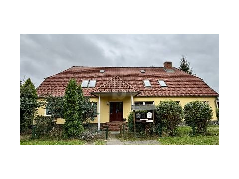 Mehrfamilienhaus kaufen in Redefin, mit Stellplatz, 975 m² Grundstück, 283 m² Wohnfläche, 9 Zimmer