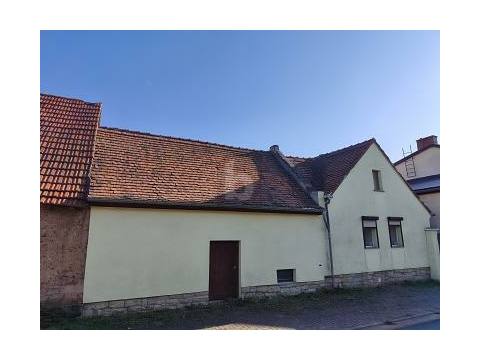 Reihenmittelhaus kaufen in Allstedt, mit Garage, 318 m² Grundstück, 93 m² Wohnfläche, 5 Zimmer