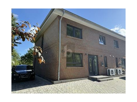 Doppelhaushälfte kaufen in Selmsdorf, mit Stellplatz, 309 m² Grundstück, 138 m² Wohnfläche, 4 Zimmer