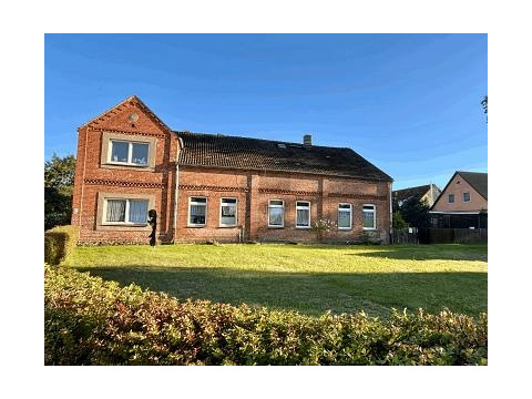 Zweifamilienhaus kaufen in Warnow, mit Garage, 4.808 m² Grundstück, 160 m² Wohnfläche, 5 Zimmer