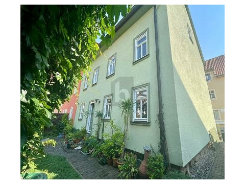 Einfamilienhaus kaufen in Arnstadt, mit Stellplatz, 176 m² Grundstück, 157 m² Wohnfläche, 4 Zimmer