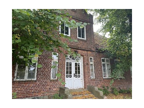Landhaus kaufen in Boltenhagen, mit Stellplatz, 5.284 m² Grundstück, 350 m² Wohnfläche, 14 Zimmer