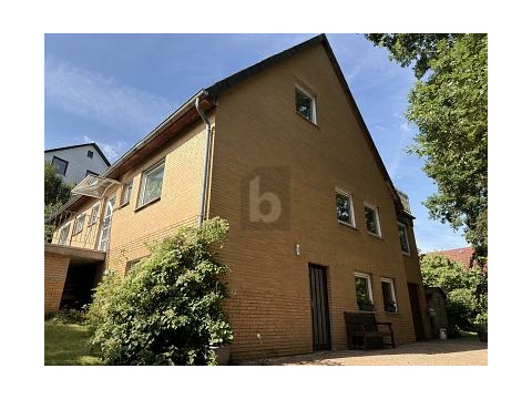 Einfamilienhaus kaufen in Bad Salzdetfurth, mit Stellplatz, 675 m² Grundstück, 178 m² Wohnfläche, 6 Zimmer