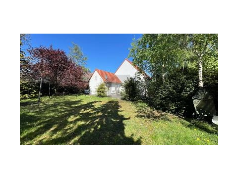 Zweifamilienhaus kaufen in Achim, 980 m² Grundstück, 160 m² Wohnfläche, 6 Zimmer