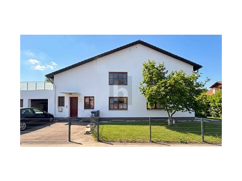 Wohn und Geschäftshaus kaufen in Walpertskirchen, mit Stellplatz