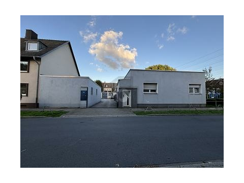 Wohn und Geschäftshaus kaufen in Essen, mit Stellplatz