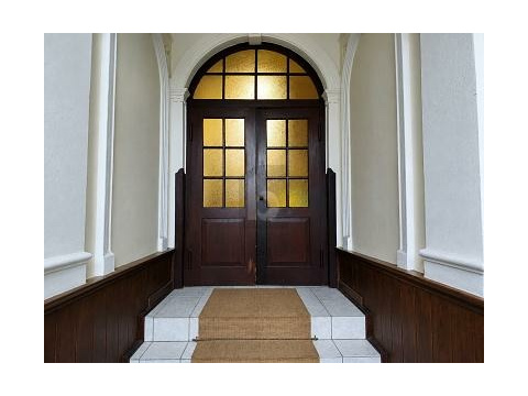 Wohn und Geschäftshaus kaufen in Colditz, mit Stellplatz