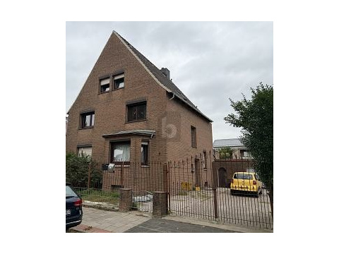 Einfamilienhaus kaufen in Bremerhaven, mit Stellplatz, 715 m² Grundstück, 197 m² Wohnfläche, 7 Zimmer