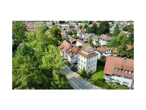 Mehrfamilienhaus kaufen in Isny im Allgäu, mit Stellplatz, 266 m² Grundstück, 219 m² Wohnfläche, 10 Zimmer